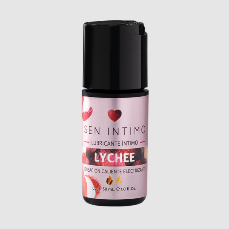 Lubricante electrizante caliente de lychee de Sen íntimo, ideal para uso íntimo, muestra la botella y su etiqueta en la imagen.