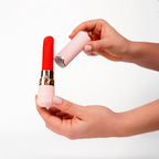 Vibrador Labial Yaray de Juguito de Calzón, con diseño compacto y color vibrante para uso íntimo.