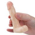 Dildo realista Ageo de 12 cm de la marca Juguito de Calzón, con textura y detalles que imitan la apariencia natural.