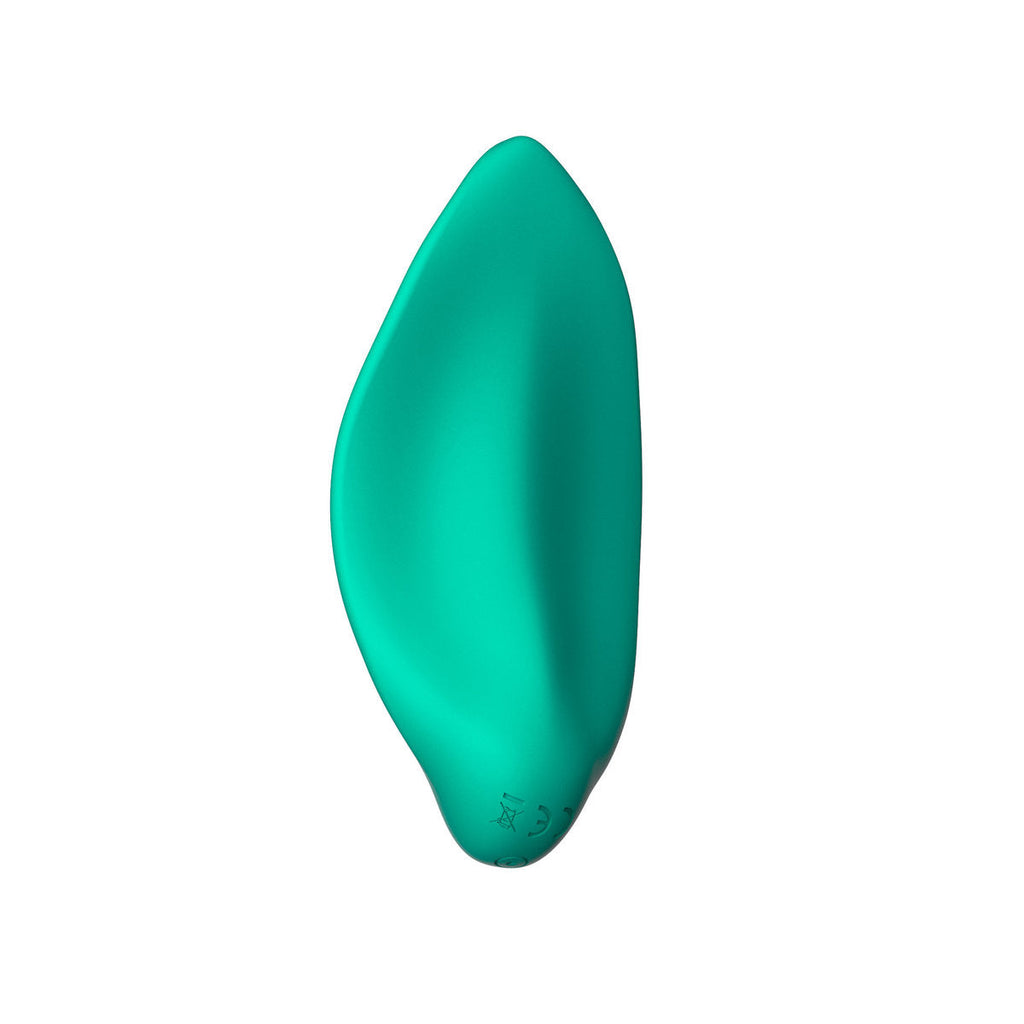 Estimulador de clítoris Romp Wave en color turquesa, succionador para placer íntimo, con diseño ergonómico y suave.