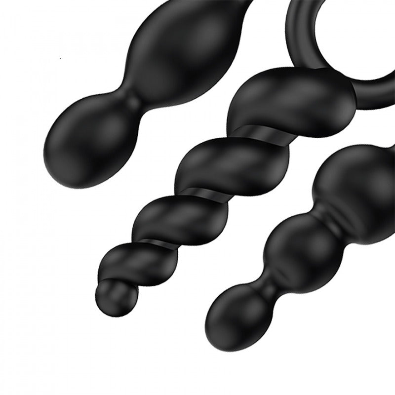 Plug anal Satisfyer Booty Call en color negro, diseñado para placer anal, con forma ergonómica y suave material.